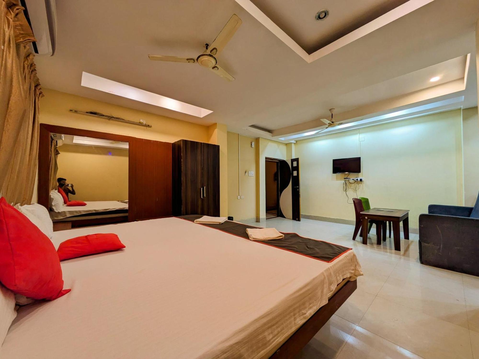Hotel Sun City Puri Exterior foto