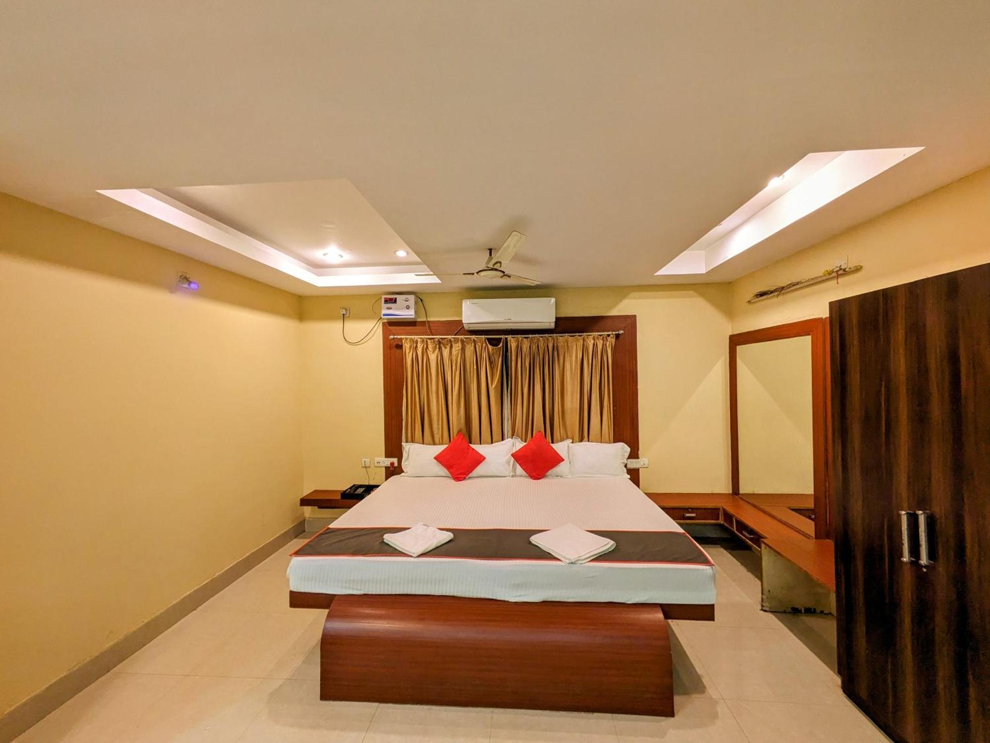 Hotel Sun City Puri Exterior foto